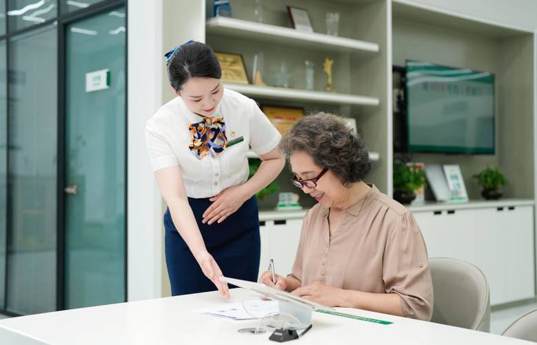 瑞泽医保卡怎么取现银行卡余额，很多人都搞错了
